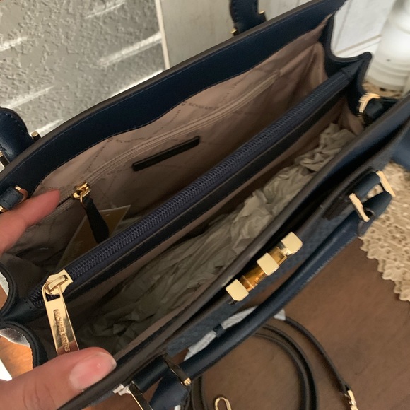 New🦋 Mk large MOTT satchel & wallet navy - Picture 6 of 16